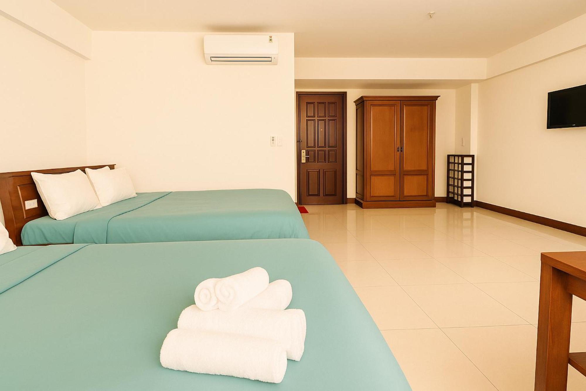 Onestar Danang Riverside Отель Дананг